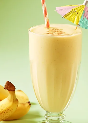 Bananen-Smoothie-Spritz – Fruchtig, cremig und erfrischend