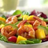 Leichter Sommersalat mit Garnelen