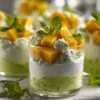 Avocado-Mango-Schicht-Träume mit Ziegenkäse